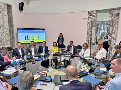 Zu einem ersten Treffen der Hochschulvertreterinnen und Hochschulvertreter seit Bekanntgabe der EU-Förderung reiste THWS-Präsident Prof. Dr. Jean Meyer zusammen mit einer THWS-Delegation kürzlich nach Neapel, Italien (Foto: Università degli Studi della Campania Luigi Vanvitelli/Rosanna Verde)