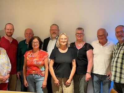 Das Foto (Isabella Walter) zeigt von links: Doris Schneider, Björn Busse, Peter Pfister, Hiltrud Aldridge, Jochen Kraft, Simone Full, Heike Joos, Richard Karb und Kai-Peter Müller