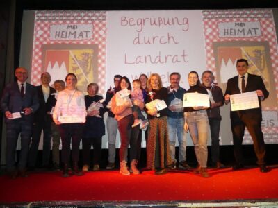 Neben der Premiere des Erklärfilms zum Thema Energiespeicher war die Preisverleihung zum Adventskalender-Gewinnspiel ein weiteres Highlight der Film & Frühstück Veranstaltung am 28. Januar im Zeiler Kino. Foto: Sonja Gerstenkorn/Landratsamt Haßberge