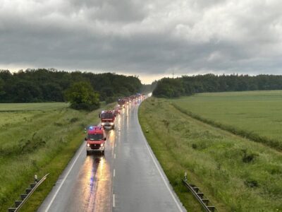 Das Hilfskontingent aus Stadt und Landkreis Schweinfurt startete um 20 Uhr in Richtung Landkreis Aichach-Friedberg Foto: Maximilian Bönig