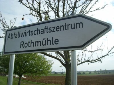 Hinweisschild Rothmühle. Foto: Monika Böhm-Weniger/Landratsamt Schweinfurt