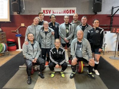 Teams des AC 82 Schweinfurt III sowie der HG KSV Kitzingen/Kraftmühle Würzburg Vorne: Cindy Röhlich, Michaela Kohmann, Edmund Wunderlich Mitte: Andreea Diana Roth, Ulrike Zehner, Leonardo Martach, Peter Michel, Caroline Pröstler Hinten: Dominik Pfab, Isaac Shim, Alexander Schmitt. Foto von Christian Gareis