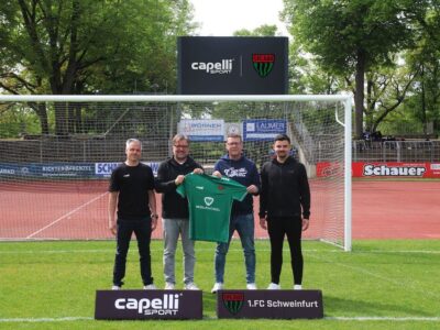 Bild: Julian Walter, Von links nach rechts: FC05-Marketingleiter Steffen Reiser, Geschäftsführer Markus Wolf, Area Sales Manager Capelli Sport Michael Wiehrl, sportlicher Leiter Marcel Kühlinger