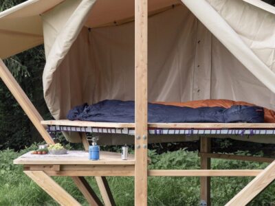 Auf einem Schlafnetz können es sich die Übernachtungsgäste in Zukunft bequem machen und den Rhöner Sternenhimmel genießen. / Foto: Nicolas Wefers