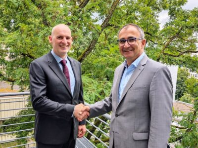 v.l.n.r.: Prof. Dr. med. Torsten Birkholz und Leopoldina-Geschäftsführer Jürgen Winter, Foto: Christian Kirchner