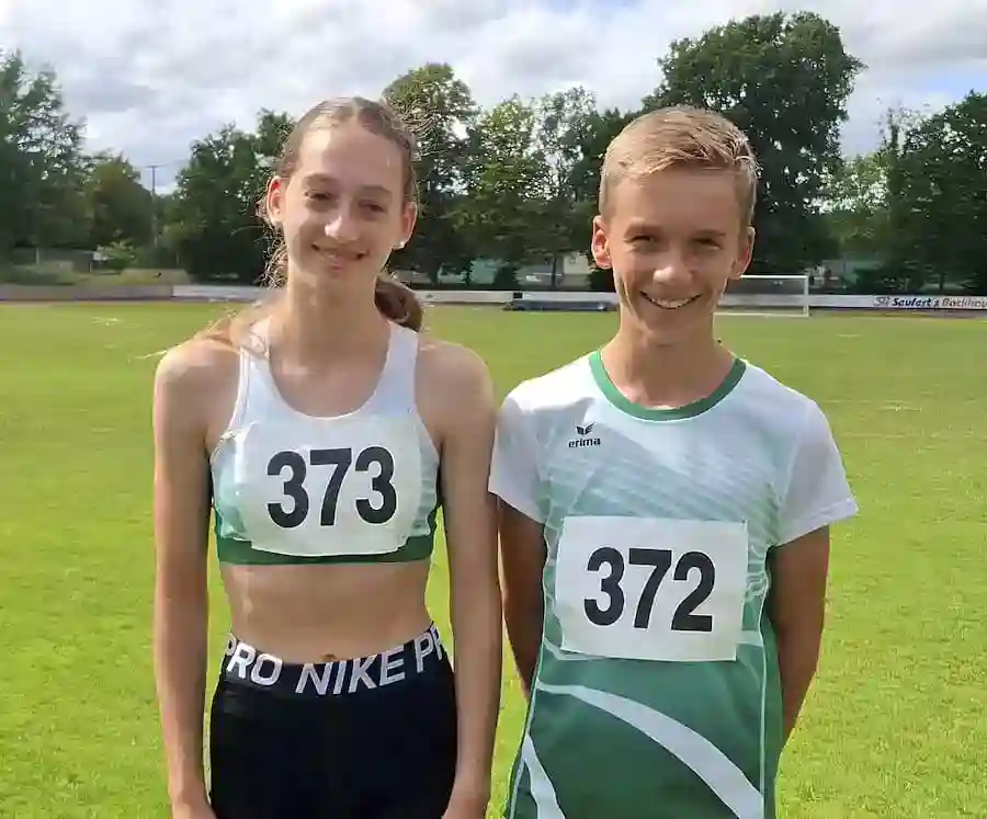 Foto von Eva Baunach: Hanna Hümmer und Simon Baunach zeigten bereits im gesamten Saisonverlauf starke Leistungen und wurden dafür nun auch bei den Süddeutschen Meisterschaften mit Top-Platzierungen belohnt.