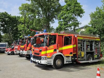 Blaulichttag in Schonungen mit vielen neuen Einsatzfahrzeugen Rotes Kreuz, ASB, Johanniter, DLRG, Polizei und Feuerwehren dabei