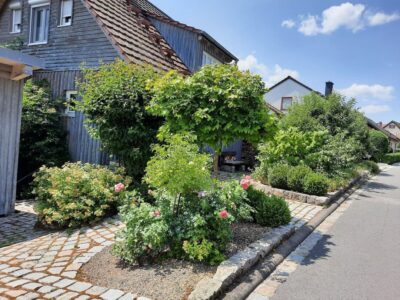 Ein Blick in den lebendigen Vorgarten einer Teilnehmerfamilie aus dem vergangenen Jahr in Eltmann. Foto Guntram Ulsamer/ Landratsamt Haßberge